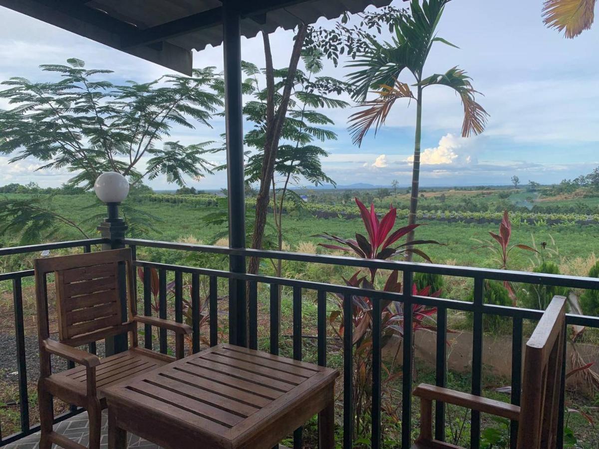 I Am Koh Ker Hotel Phumi Moreal Bagian luar foto